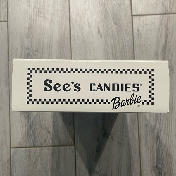 NIB 1999 See's Candies Barbie Doll with accessories - Picture 4 of 4